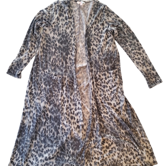 Lularoe Sarah Snow Leopard Lightweight Sweater | Cardigan Women's Small - Picture 1 of 7